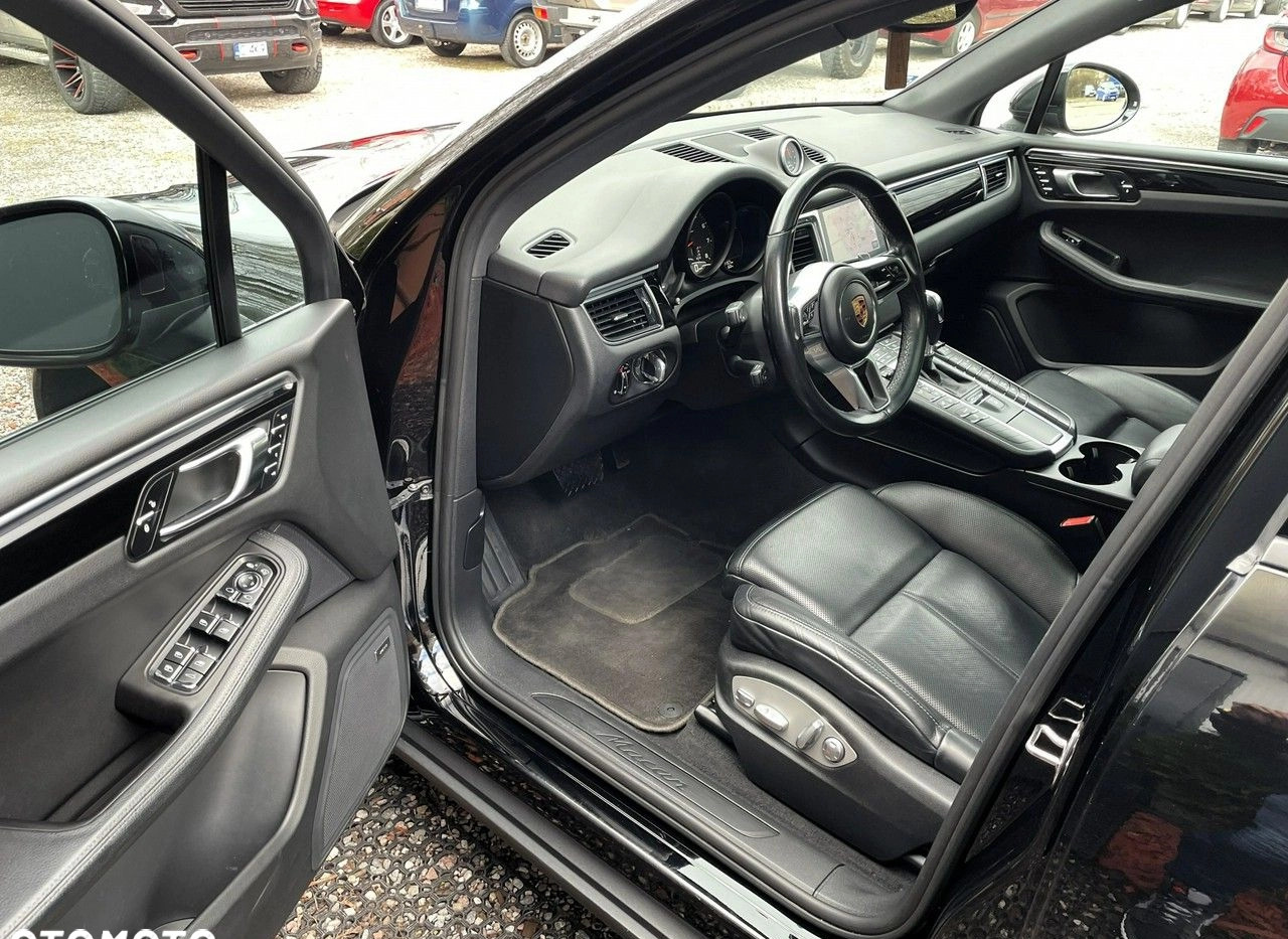 Porsche Macan cena 119900 przebieg: 76626, rok produkcji 2016 z Ciechanowiec małe 781